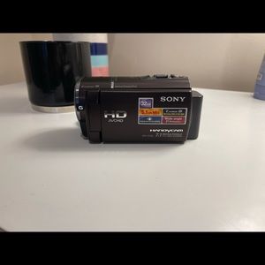 Sony HD  High Definition Handycam Camcorder